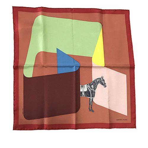 500x625 Hermes la serpentine de pierre charpin scarf 2 1a989572 1b3f 4745 ba52 4c3bcd1a1c2b